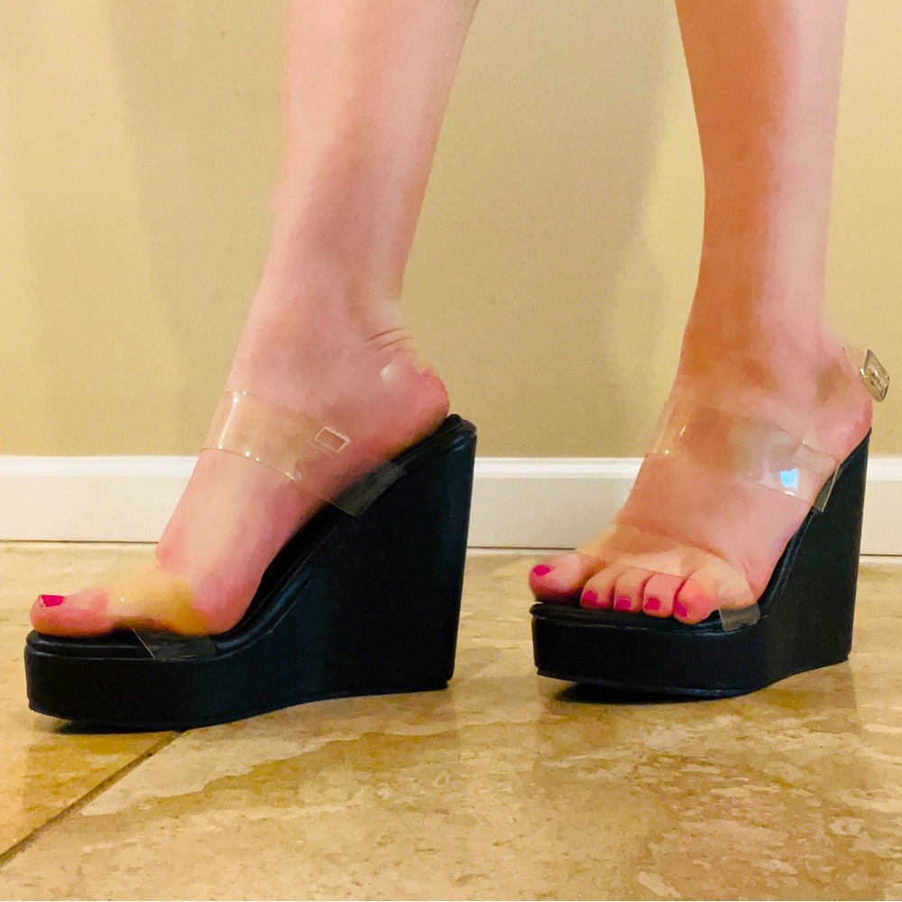 Chase + Chloe Black & Clear Wedges Size 9